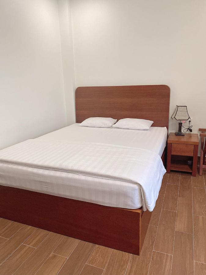 Pham Van Sakura Hotel Thuan An Dış mekan fotoğraf